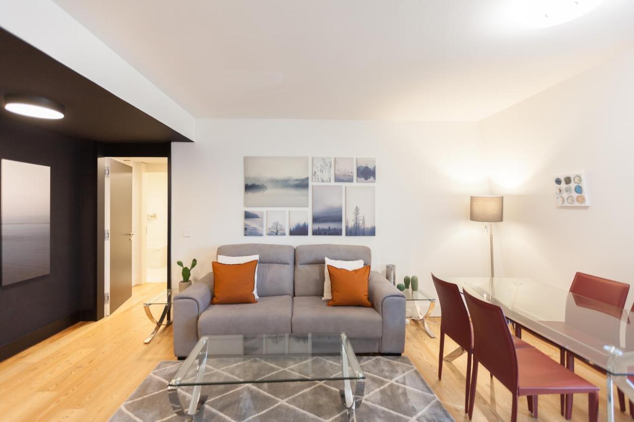 Flh Praca Comercio Artistic Flat With Balcony Lisbon Bagian luar foto
