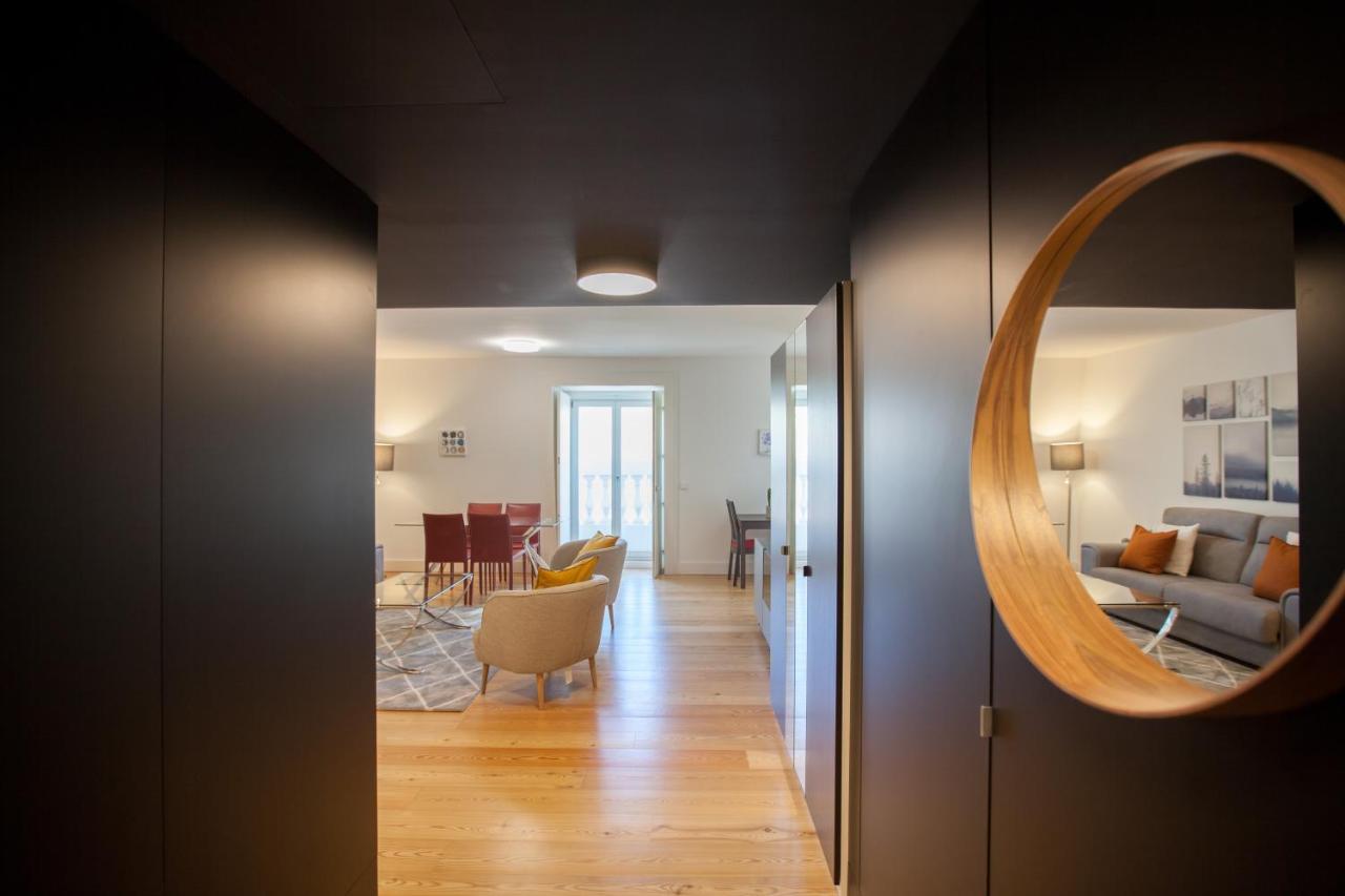 Flh Praca Comercio Artistic Flat With Balcony Lisbon Bagian luar foto